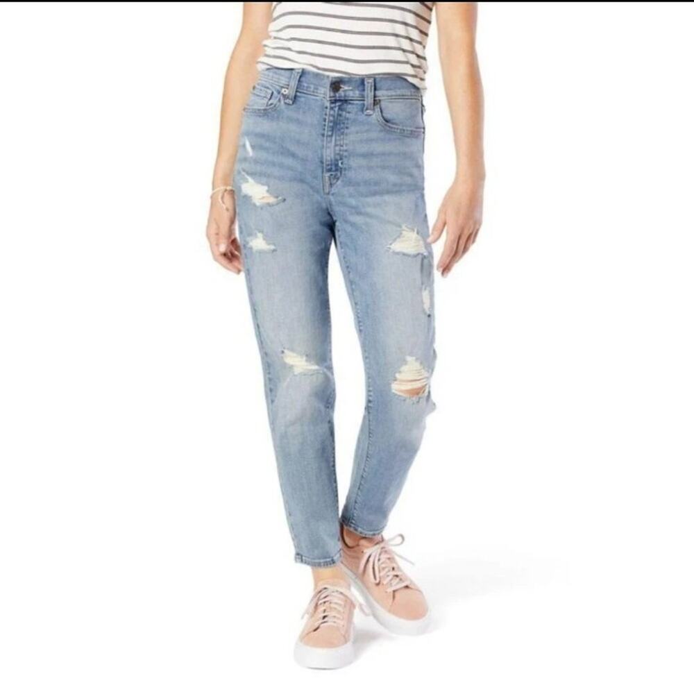 Signature by Levi Strauss & Co. Gold Label Juniors Mom Jeans, Fun House, 15